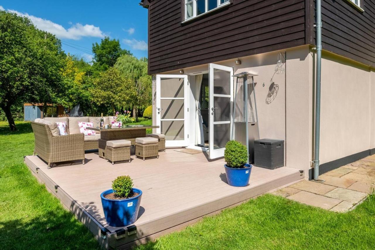 Osbornes Holiday House Near Exeter With Swimming Pool 외부 사진