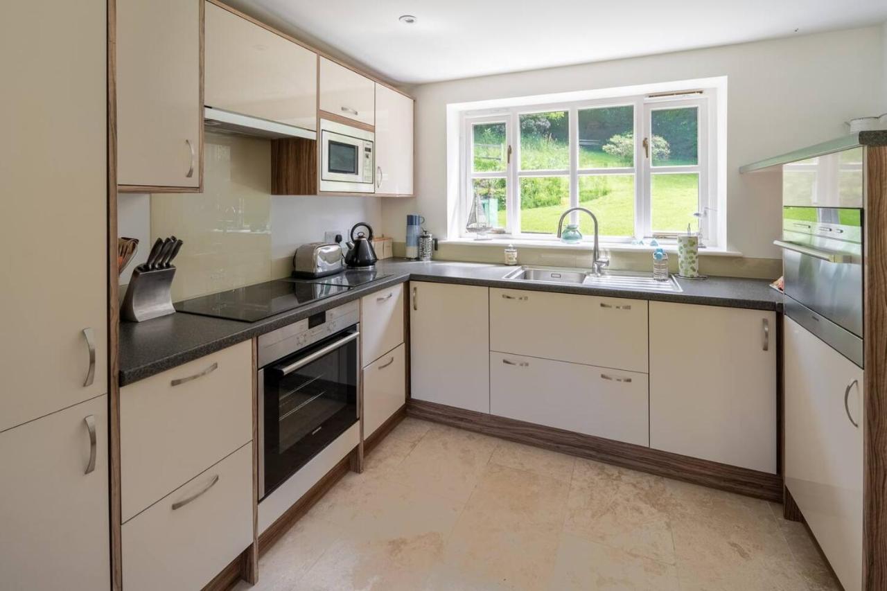 Osbornes Holiday House Near Exeter With Swimming Pool 외부 사진