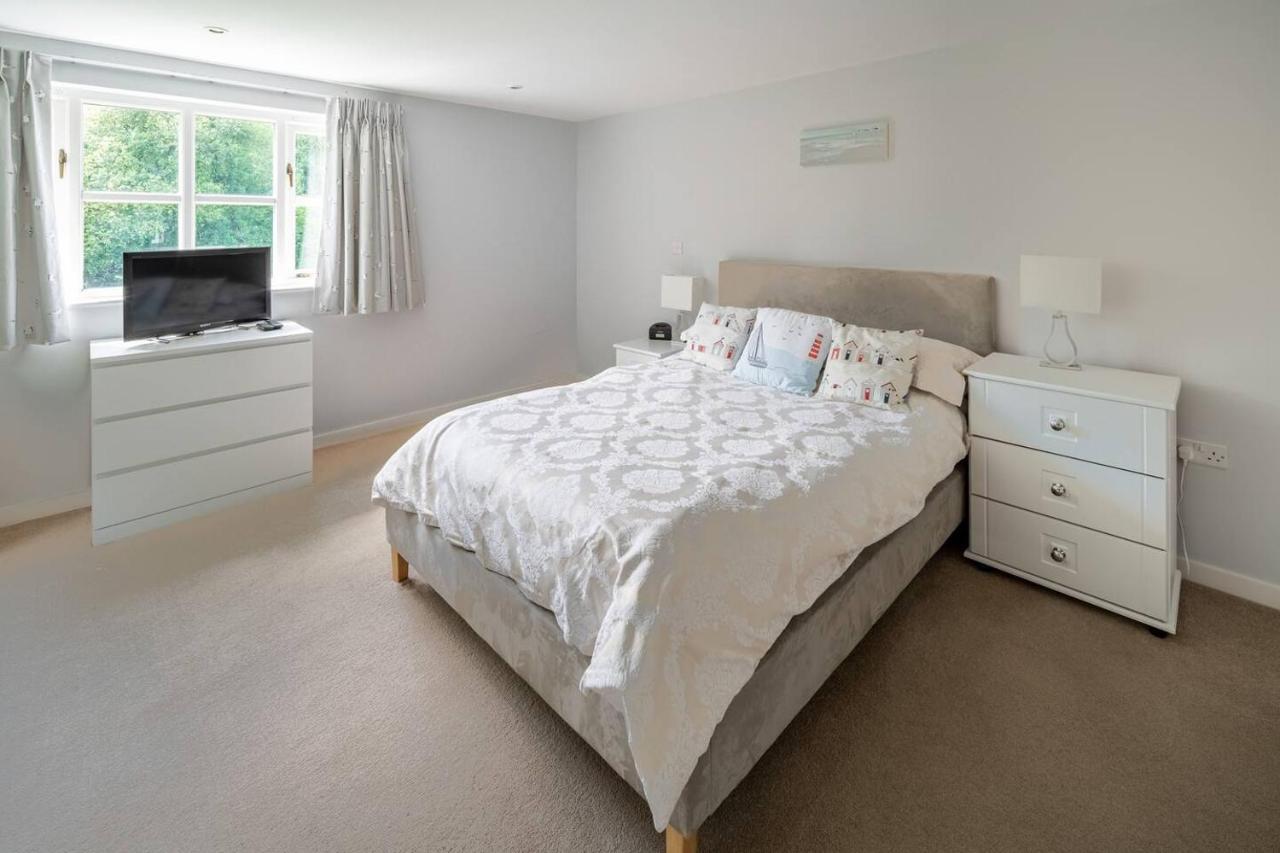 Osbornes Holiday House Near Exeter With Swimming Pool 외부 사진