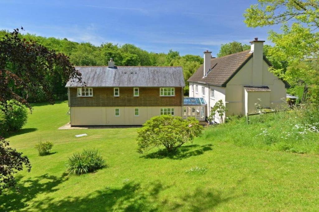 Osbornes Holiday House Near Exeter With Swimming Pool 외부 사진
