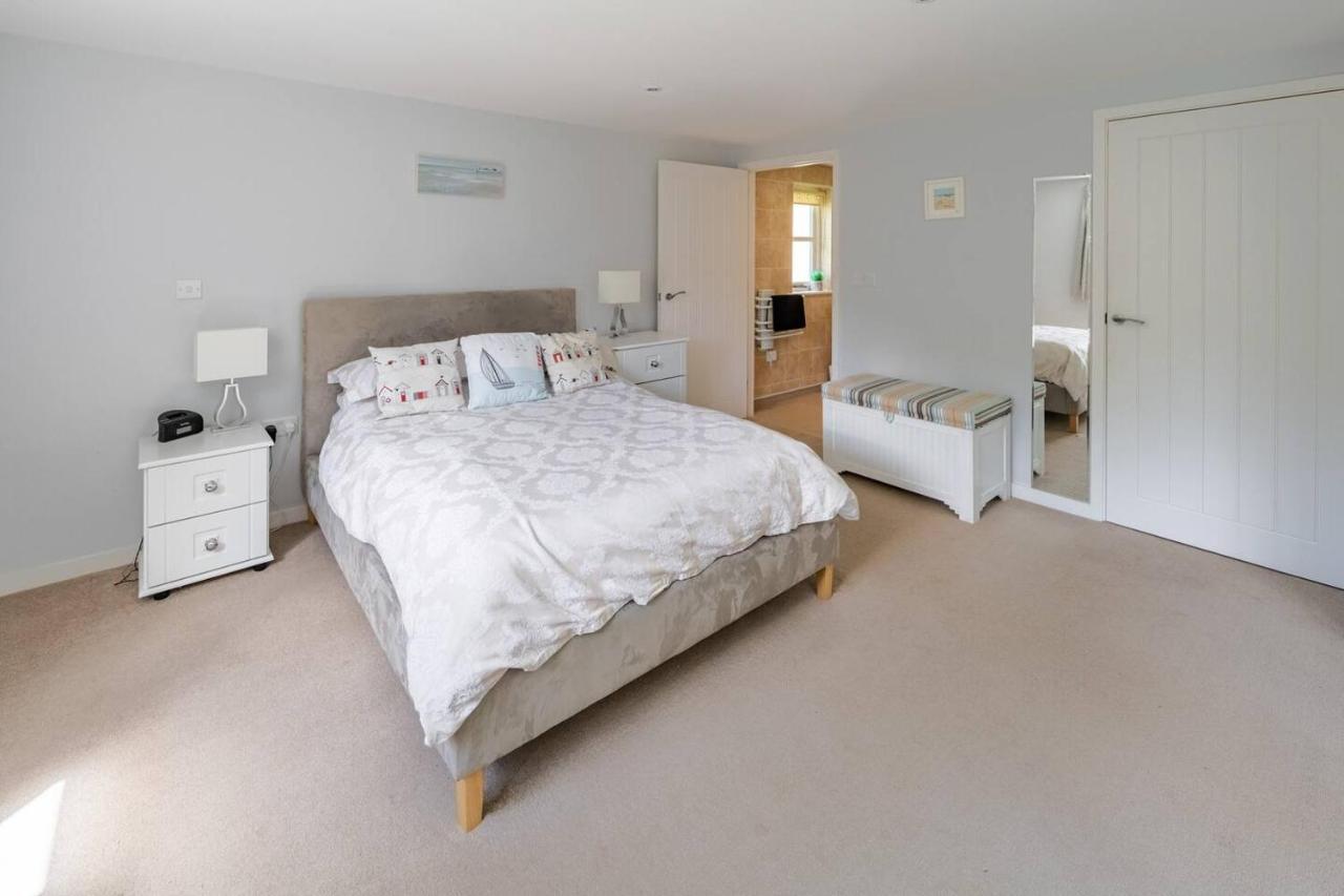 Osbornes Holiday House Near Exeter With Swimming Pool 외부 사진