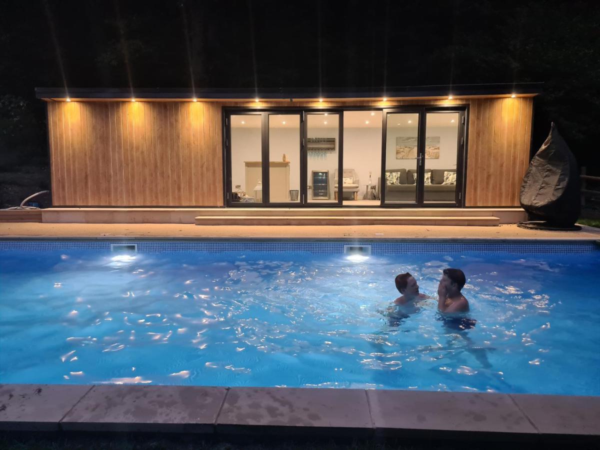 Osbornes Holiday House Near Exeter With Swimming Pool 외부 사진